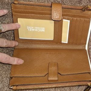 Michael Kors wristlet